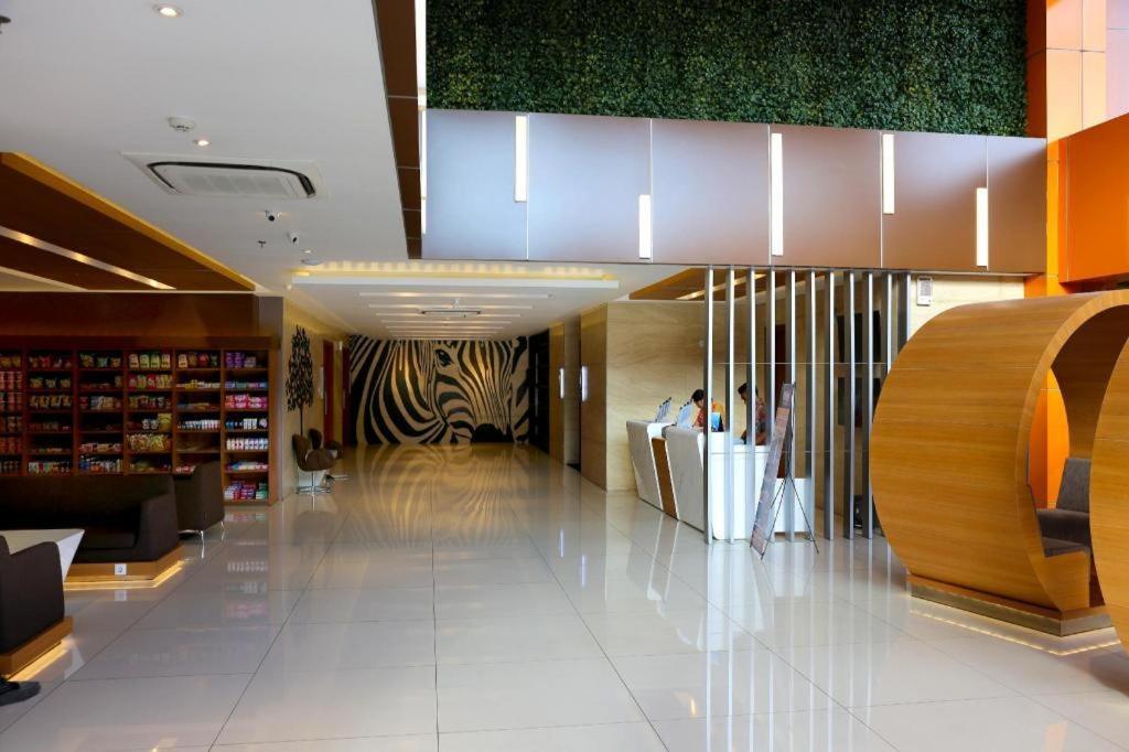 Grand Citihub Hotel @Kajoetangan Malang Exterior foto