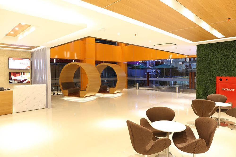 Grand Citihub Hotel @Kajoetangan Malang Exterior foto